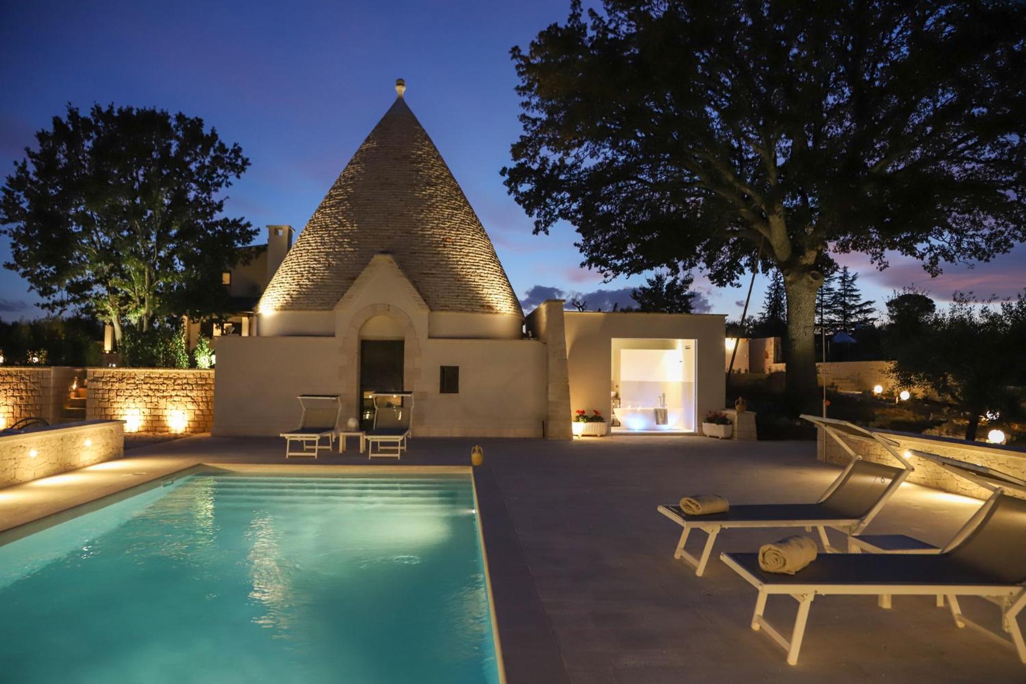 Td Trullo Roverella Charming Trullo With Pool Castellana Grotte Bagian luar foto
