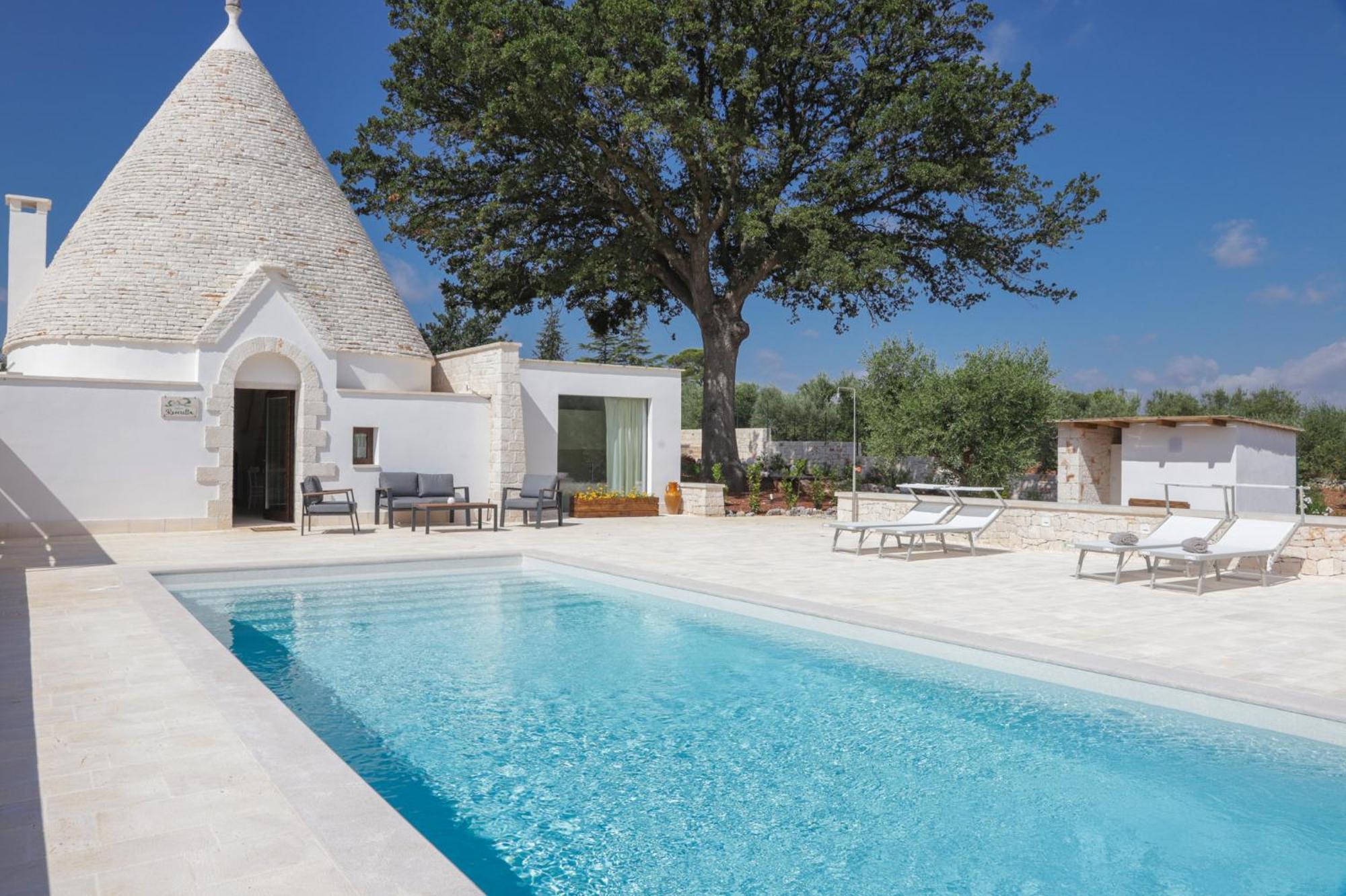 Td Trullo Roverella Charming Trullo With Pool Castellana Grotte Bagian luar foto